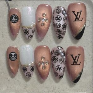 Luxury Rose Gold Press-On Nail Set with Black & White Accents